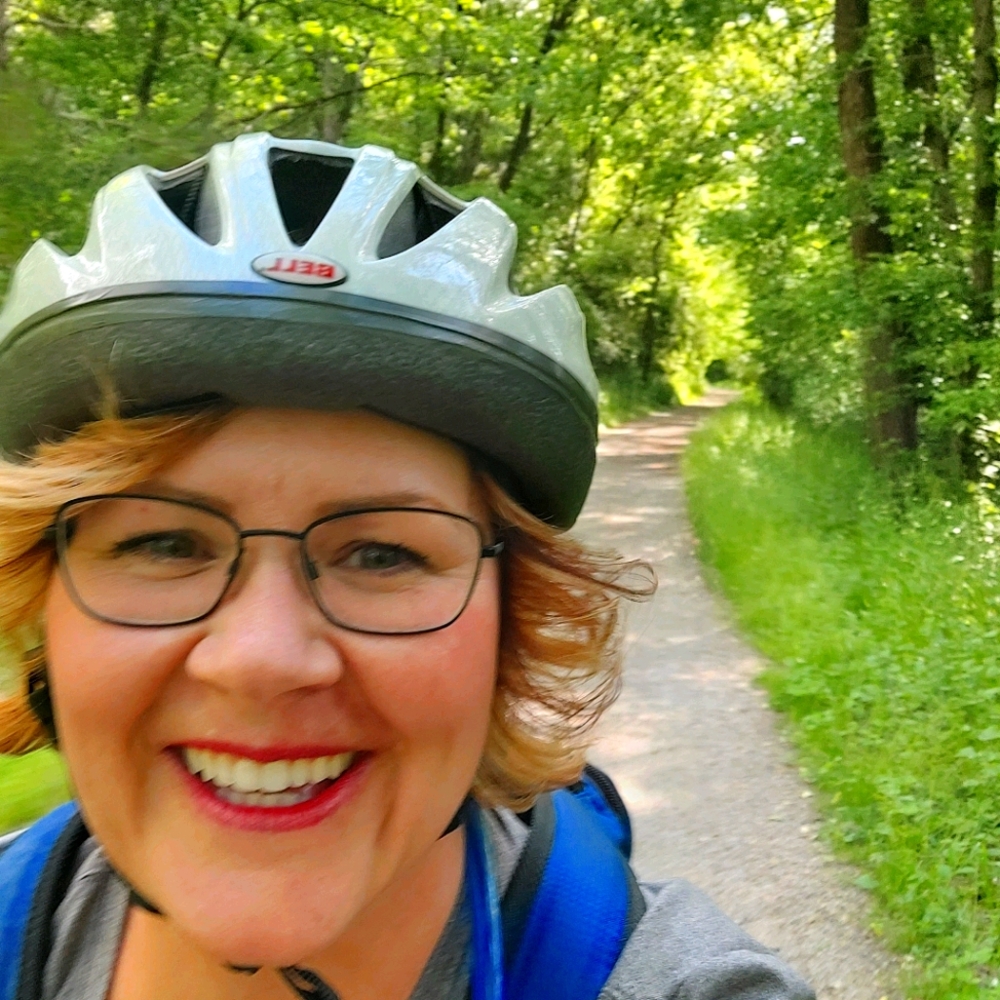 Meet your Posher, Monica